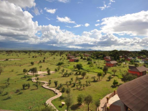 Отель Kilima Safari Camp  Ol Tukai